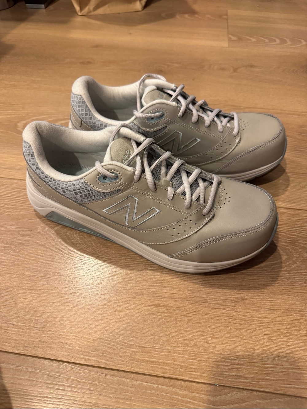 New Balance 928V3 Men’s Athletic Walking Sneakers